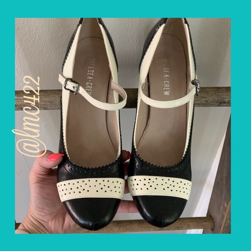 Chelsea Crew Black & Off-White Mojito Pump